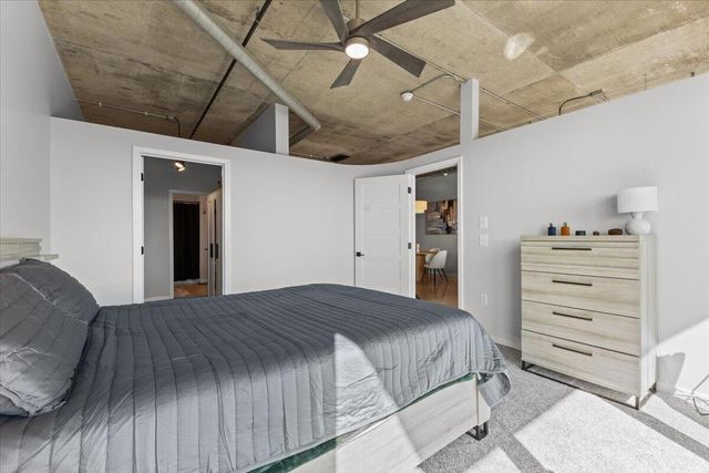 100 W 5th Street 611, Royal Oak City, MI 48067