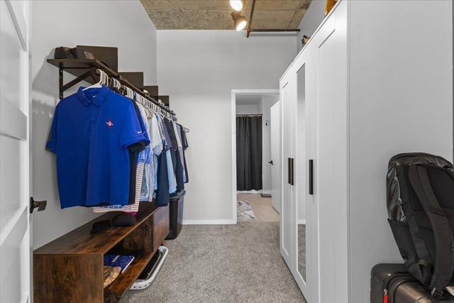 100 W 5th Street 611, Royal Oak City, MI 48067