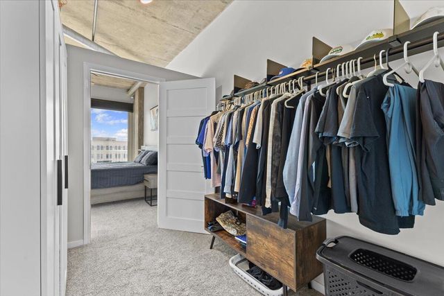 100 W 5th Street 611, Royal Oak City, MI 48067