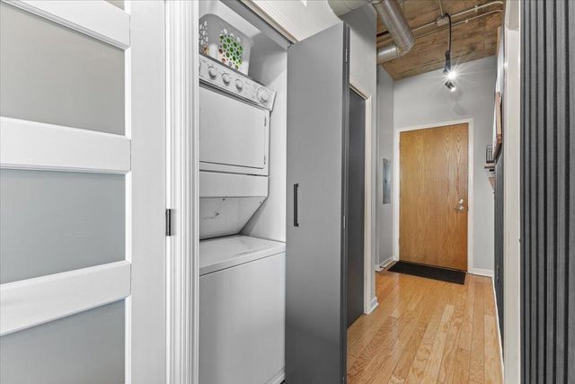 100 W 5th Street 611, Royal Oak City, MI 48067