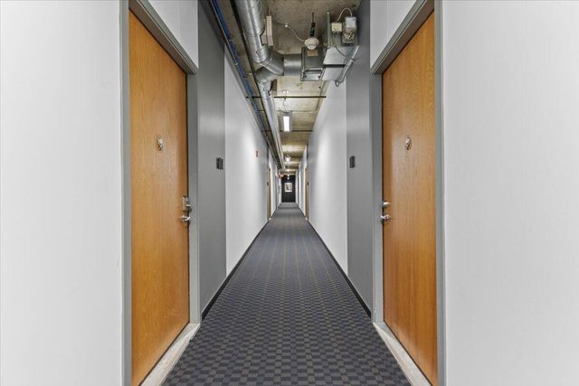 100 W 5th Street 611, Royal Oak City, MI 48067