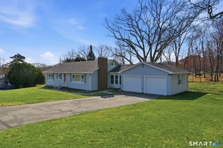 24 Rankin Court, Montville, CT 06382