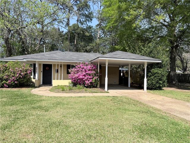 1819 CLOVER Lane, Alexandria, LA 71301