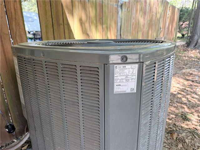 1819 CLOVER Lane, Alexandria, LA 71301