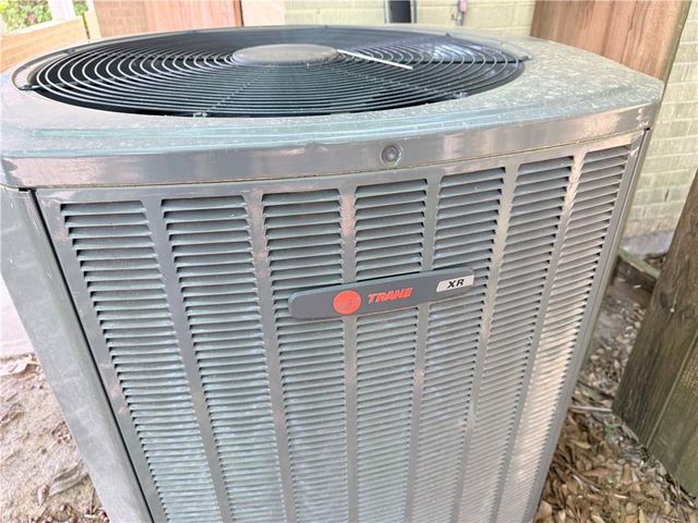 1819 CLOVER Lane, Alexandria, LA 71301