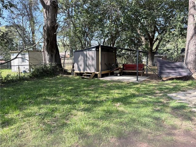 1819 CLOVER Lane, Alexandria, LA 71301