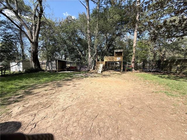 1819 CLOVER Lane, Alexandria, LA 71301