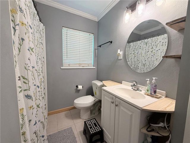 1819 CLOVER Lane, Alexandria, LA 71301