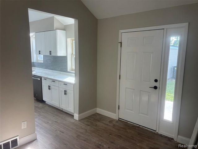 17541 Annchester Road, Detroit, MI 48219