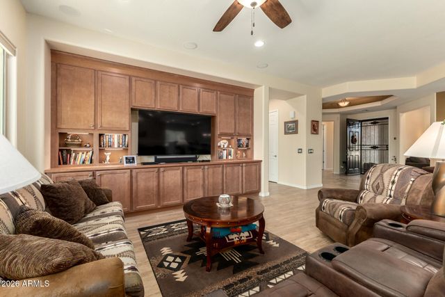 3525 N HUDSON Drive, Florence, AZ 85132