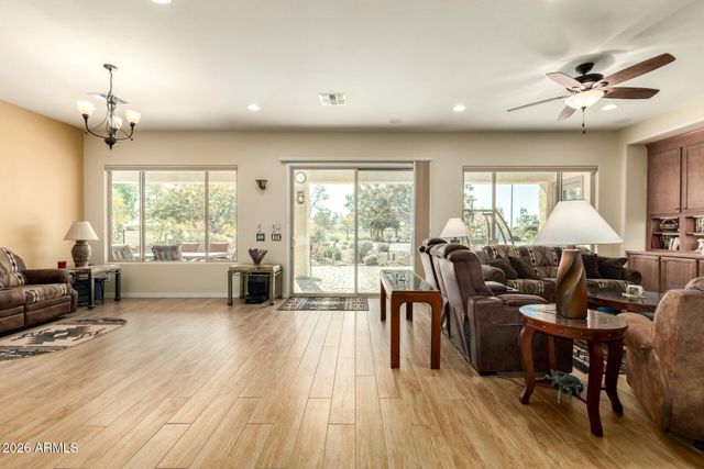 3525 N HUDSON Drive, Florence, AZ 85132