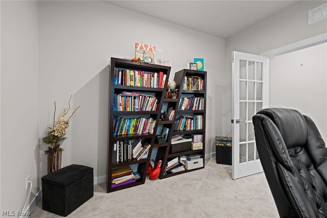 36306 Jannie Lane, North Ridgeville, OH 44039