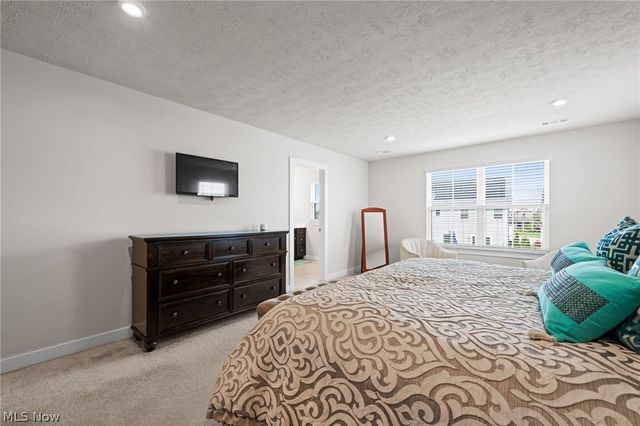 36306 Jannie Lane, North Ridgeville, OH 44039