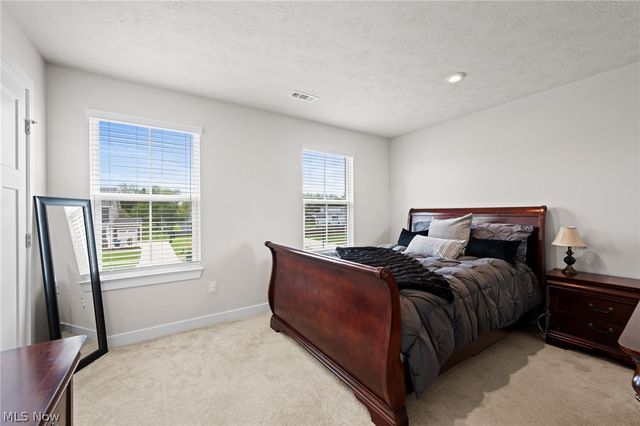 36306 Jannie Lane, North Ridgeville, OH 44039