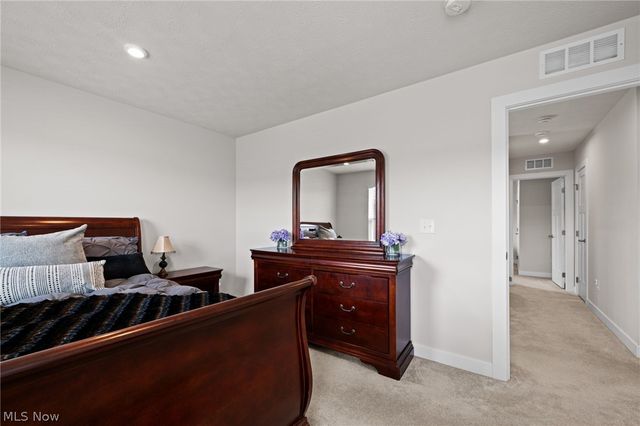 36306 Jannie Lane, North Ridgeville, OH 44039