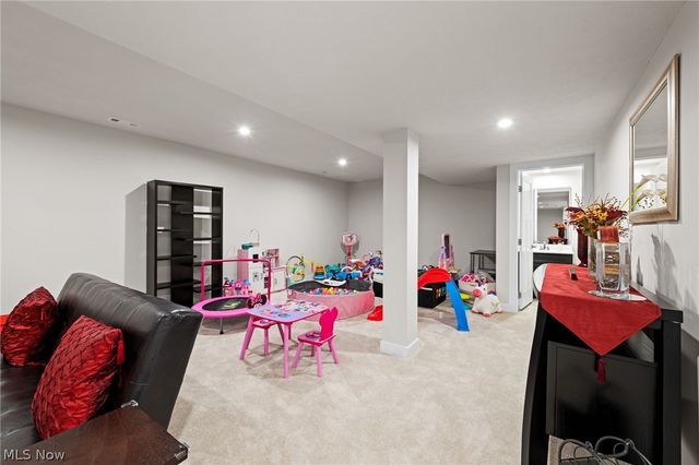 36306 Jannie Lane, North Ridgeville, OH 44039