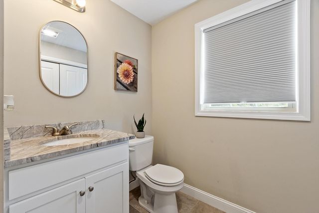 1016 Whipple Rd, Tewksbury, MA 01876
