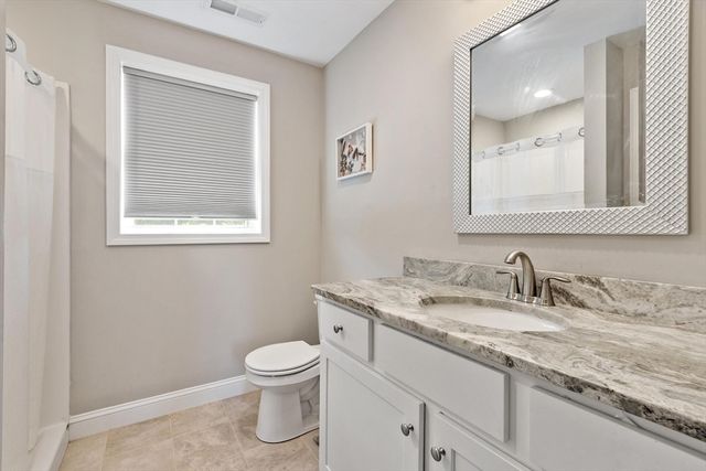 1016 Whipple Rd, Tewksbury, MA 01876