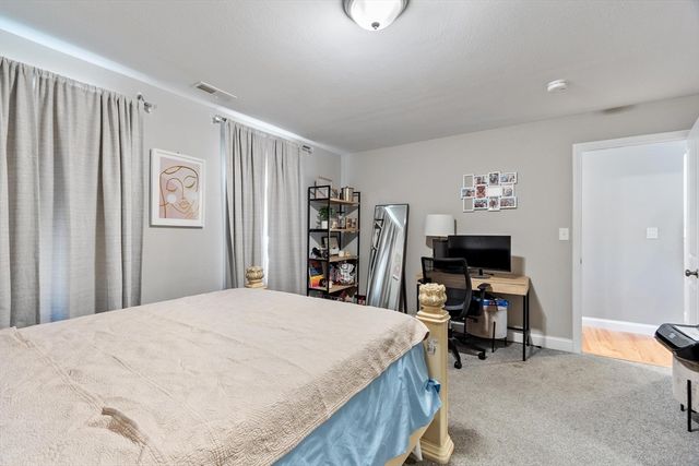 1016 Whipple Rd, Tewksbury, MA 01876