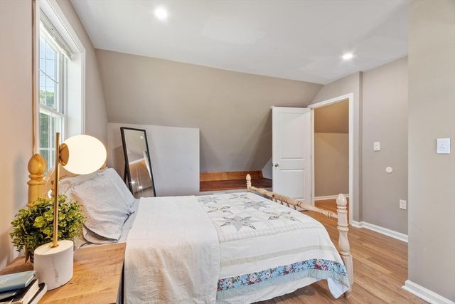 1016 Whipple Rd, Tewksbury, MA 01876