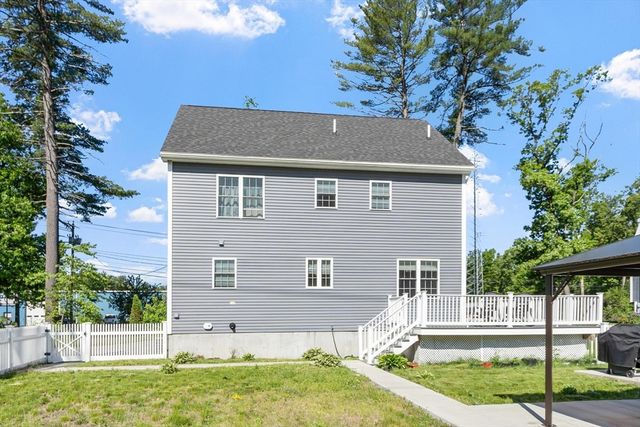 1016 Whipple Rd, Tewksbury, MA 01876