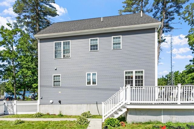 1016 Whipple Rd, Tewksbury, MA 01876