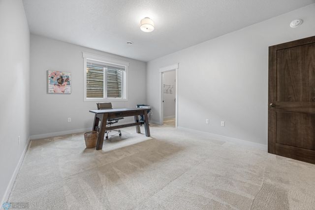 2865 Mcleod Drive E, West Fargo, ND 58078