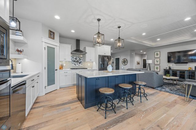 2865 Mcleod Drive E, West Fargo, ND 58078