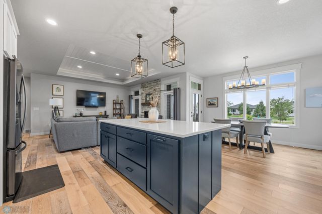 2865 Mcleod Drive E, West Fargo, ND 58078