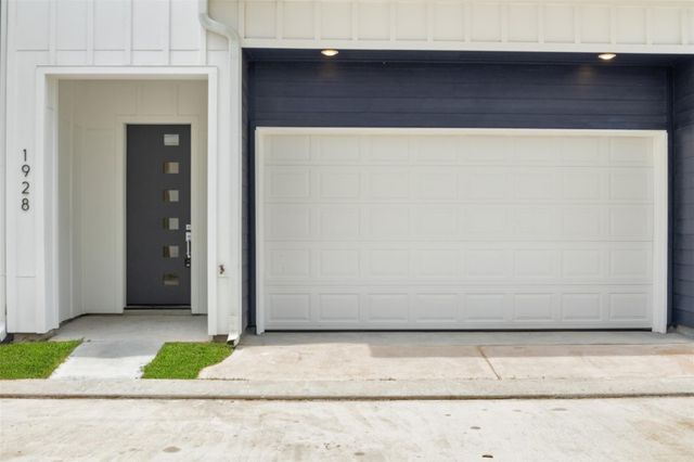 1928 Purswell Road, Houston, TX 77055