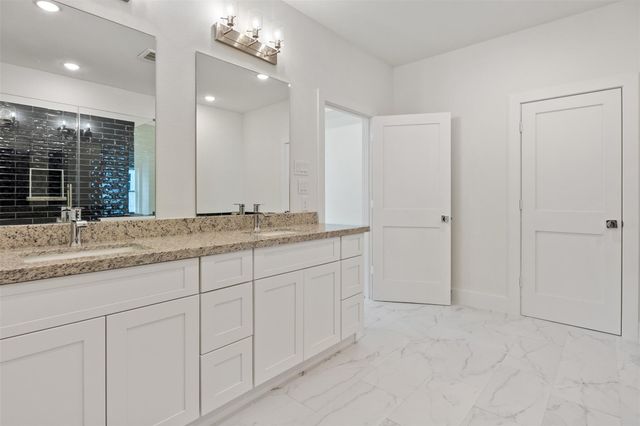 1928 Purswell Road, Houston, TX 77055
