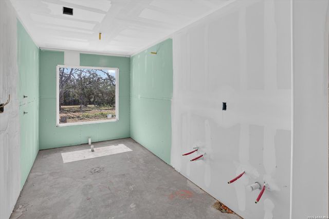 306 N ROLLING OAKS LN, San Antonio, TX 78253