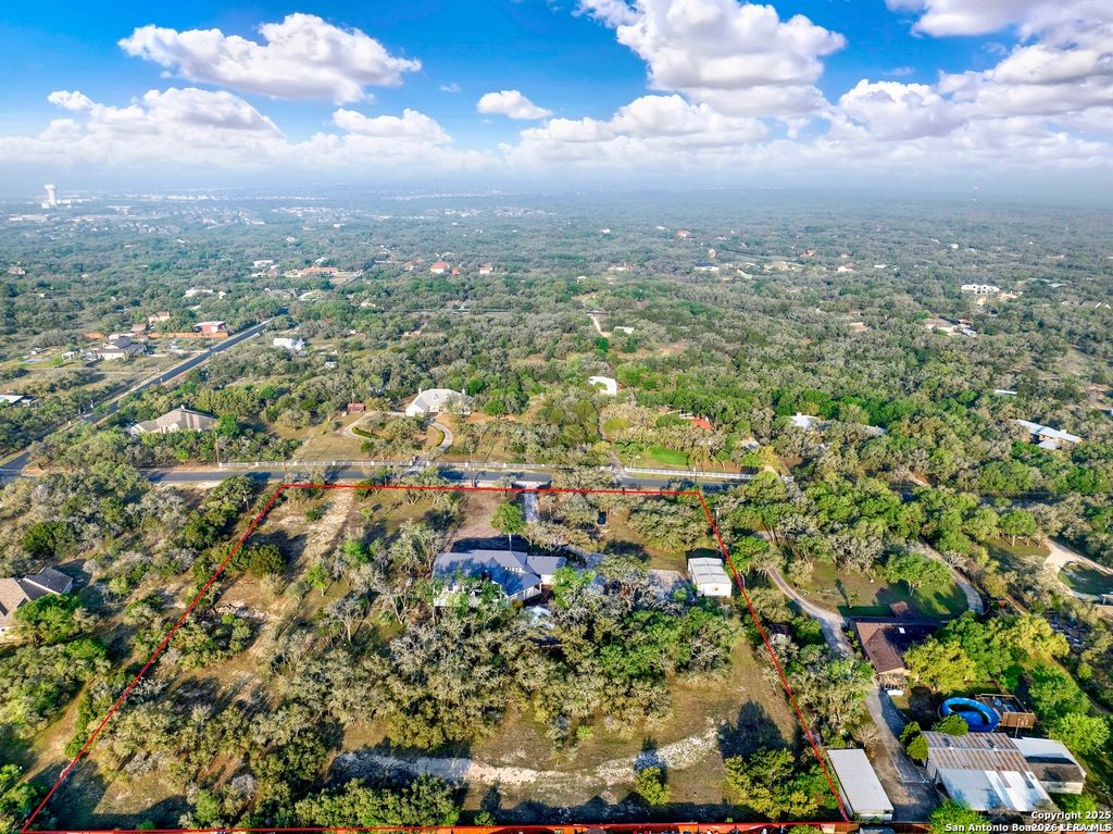 306 N ROLLING OAKS LN, San Antonio, TX 78253