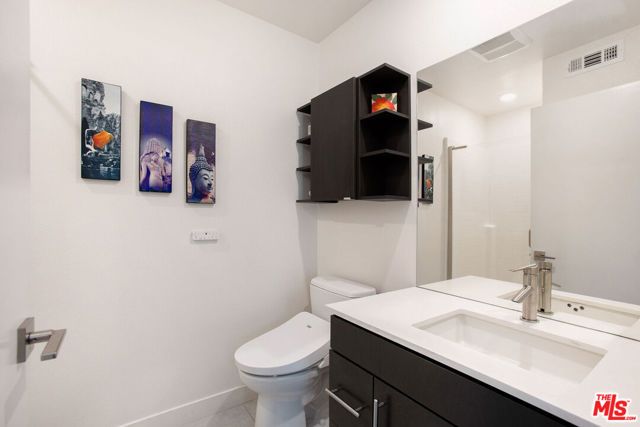2700 E Chaucer Street 30, Los Angeles, CA 90065