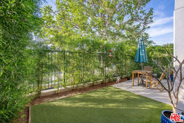 2700 E Chaucer Street 30, Los Angeles, CA 90065