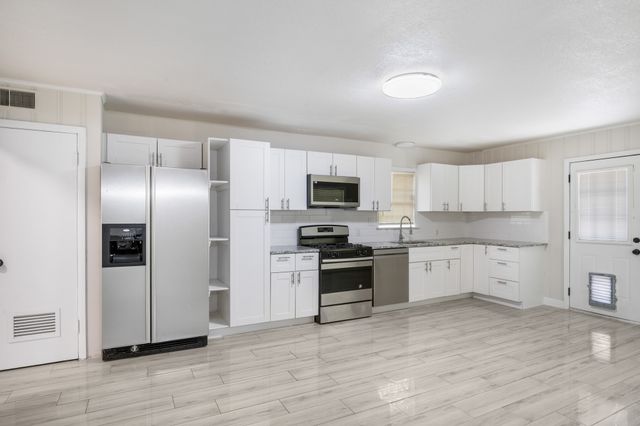 2320 N Edgewood Terrace, Fort Worth, TX 76103
