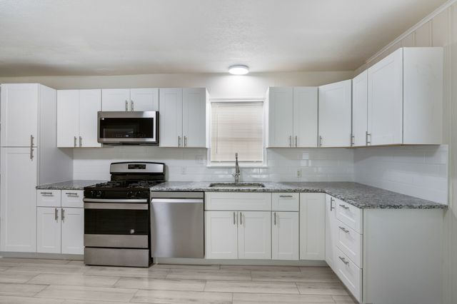2320 N Edgewood Terrace, Fort Worth, TX 76103