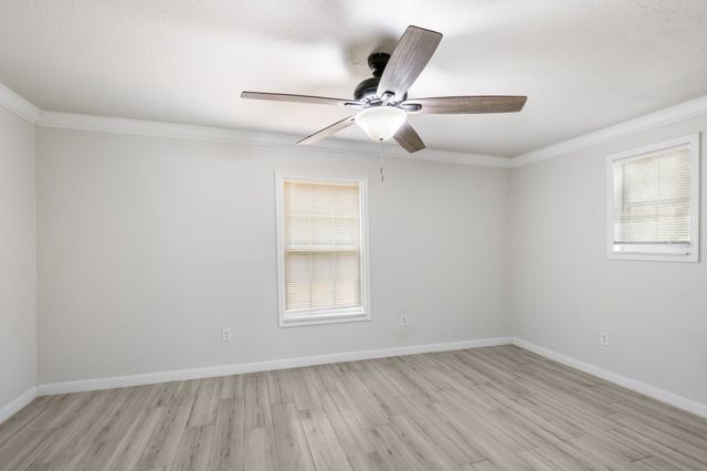 2320 N Edgewood Terrace, Fort Worth, TX 76103