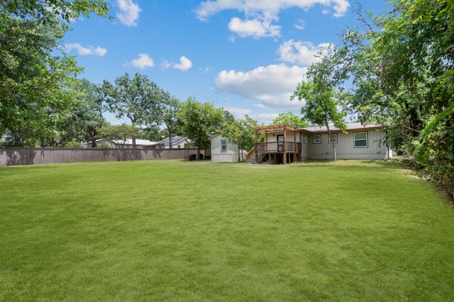 2320 N Edgewood Terrace, Fort Worth, TX 76103