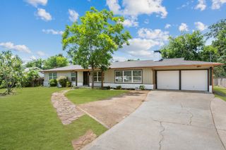 2320 N Edgewood Terrace, Fort Worth, TX 76103
