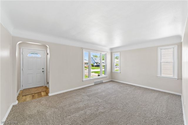 6307 Kenneth Avenue, Parma, OH 44129