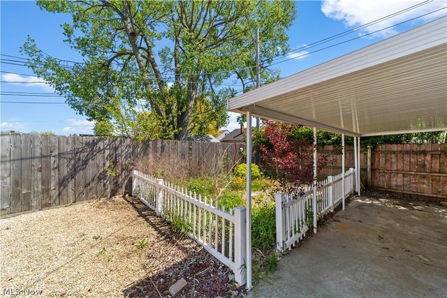 6307 Kenneth Avenue, Parma, OH 44129