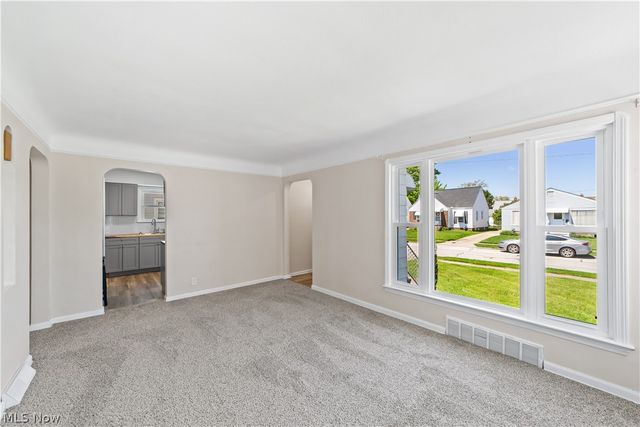 6307 Kenneth Avenue, Parma, OH 44129