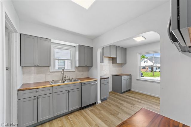 6307 Kenneth Avenue, Parma, OH 44129