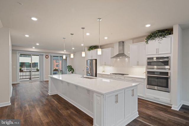 43467 GRANDMOORE ST, Ashburn, VA 20148