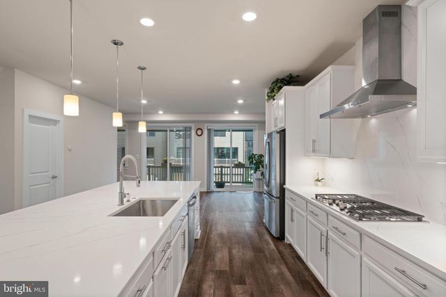 43467 GRANDMOORE ST, Ashburn, VA 20148