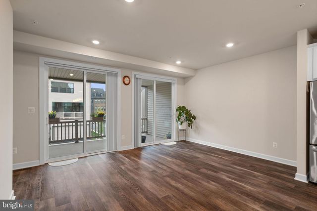 43467 GRANDMOORE ST, Ashburn, VA 20148