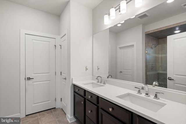 43467 GRANDMOORE ST, Ashburn, VA 20148