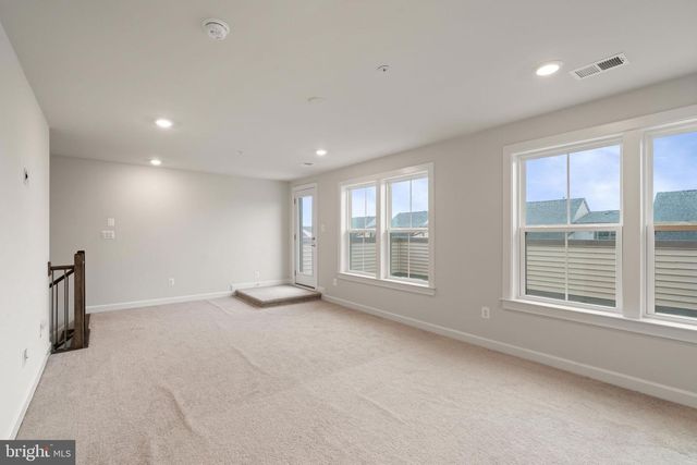 43467 GRANDMOORE ST, Ashburn, VA 20148