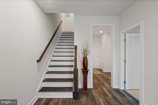 43467 GRANDMOORE ST, Ashburn, VA 20148